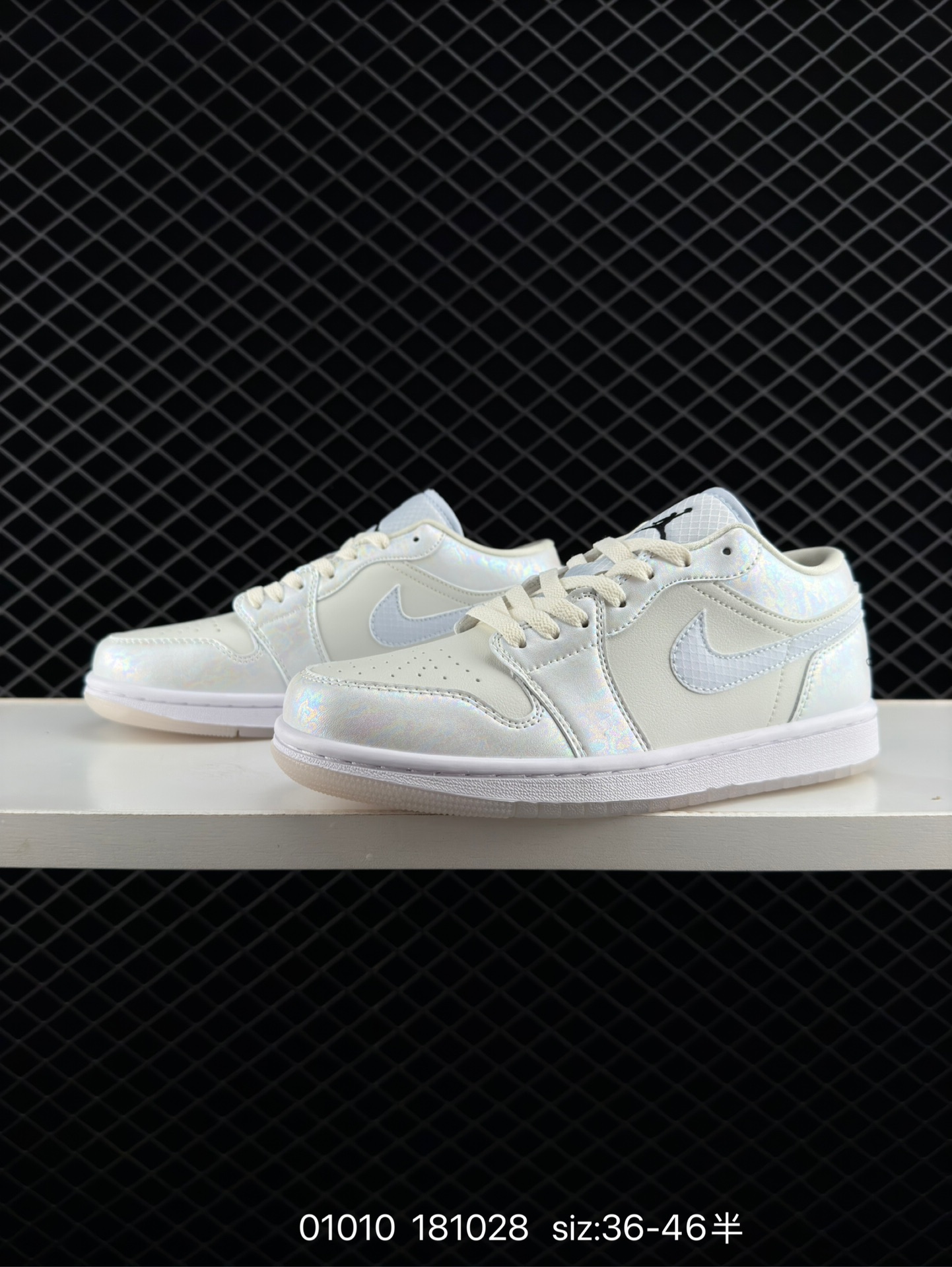 Nike  Air Jordan 1 Low GS“White/Black/Phosphor”